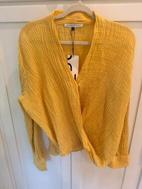 Adolfo Dominguez Mustard Yellow Textured Button-Down Blouse size 40 (6)